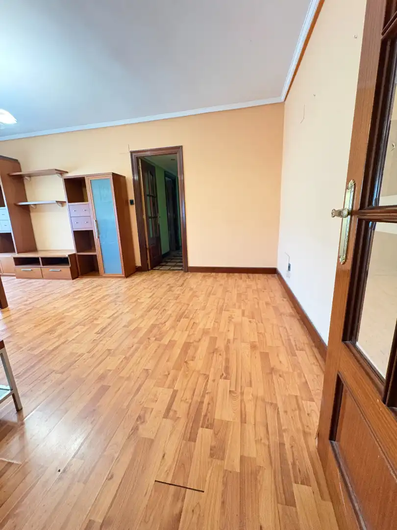 Piso en venta en Zaldibar con Calefacción, Amueblado y Horno
