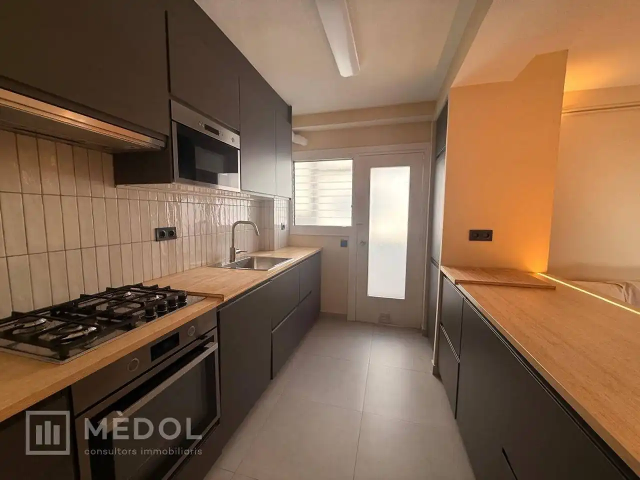Appartamento con terrazza in affitto a Paseo Marítim de Rafael de Casanova, imagen 8