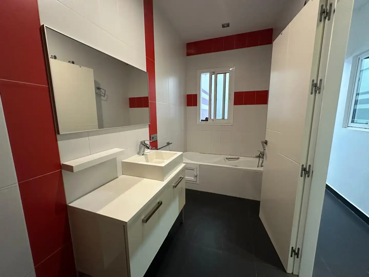 Bany de Casa o xalet en venda en Fuentes de Andalucía