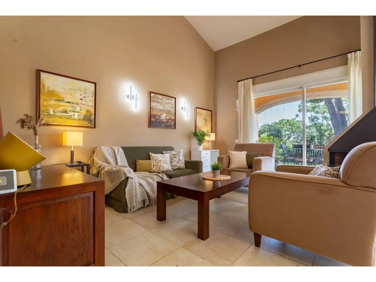 Sala de estar de Casa o chalet en venta en Mont-roig del Camp con Aire acondicionado, Calefacción y Jardín privado