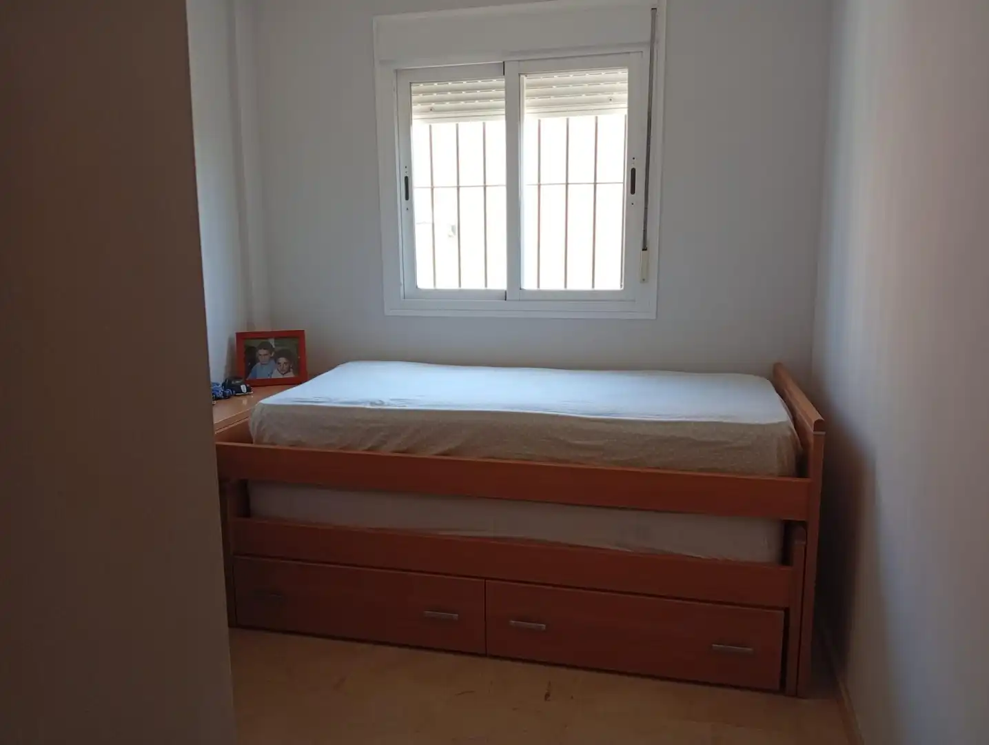 Habitación de Casa adosada en venta en Alcalá de Guadaira con Aire acondicionado, Calefacción y Terraza