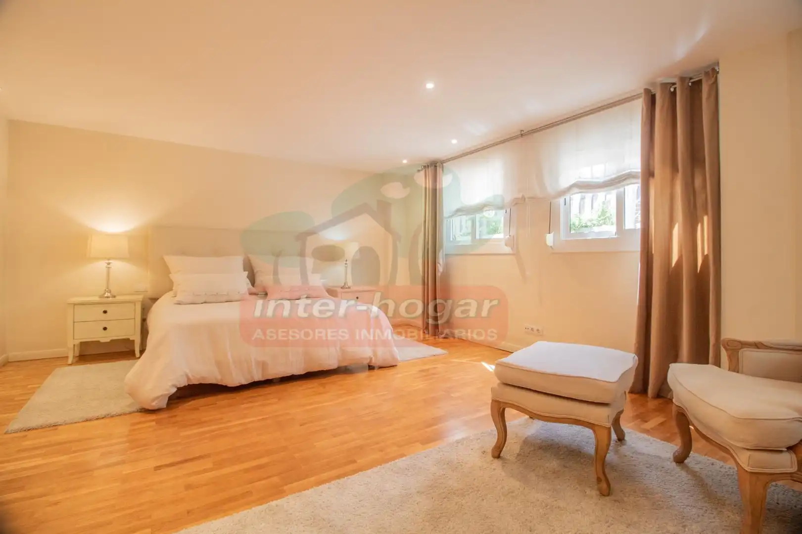 Dormitori de Apartament en venda en Badalona amb Aire condicionat i Parquet