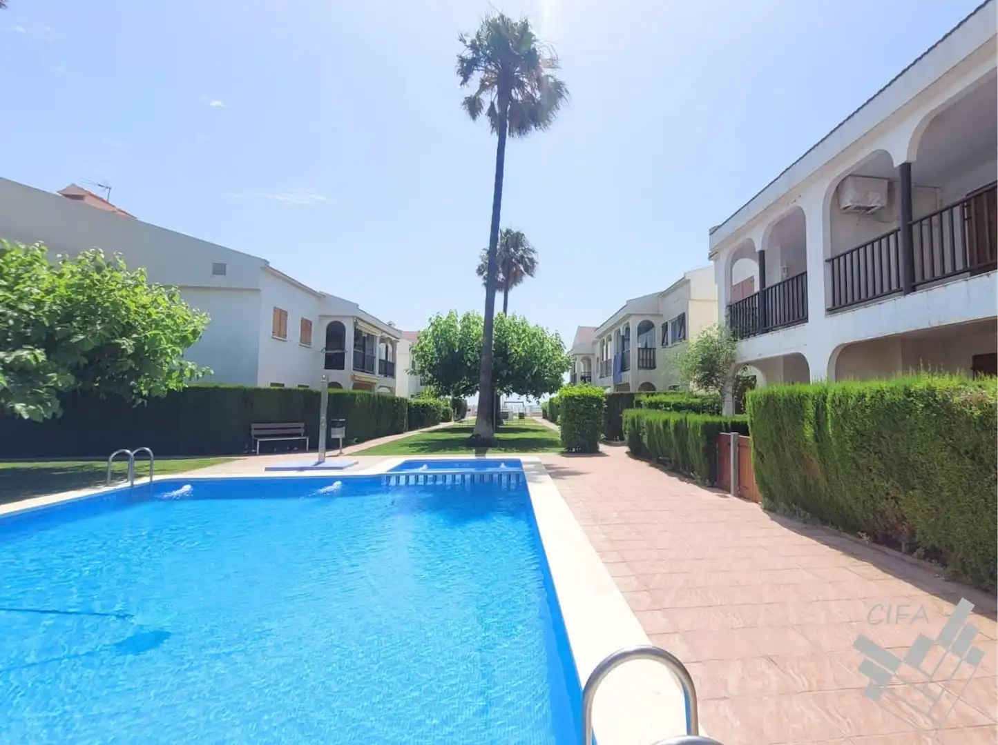 Piscina de Apartament en venda en Vinaròs amb Jardí privat, Terrassa i Moblat