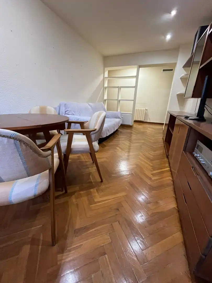 Wohnzimmer von Wohnung zur Miete in Castellón de la Plana / Castelló de la Plana mit Klimaanlage, Parkett und Möbliert