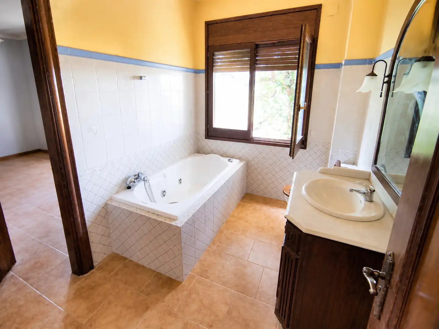 Baño de Casa o chalet en venta en Montcada i Reixac con Calefacción y Jardín privado