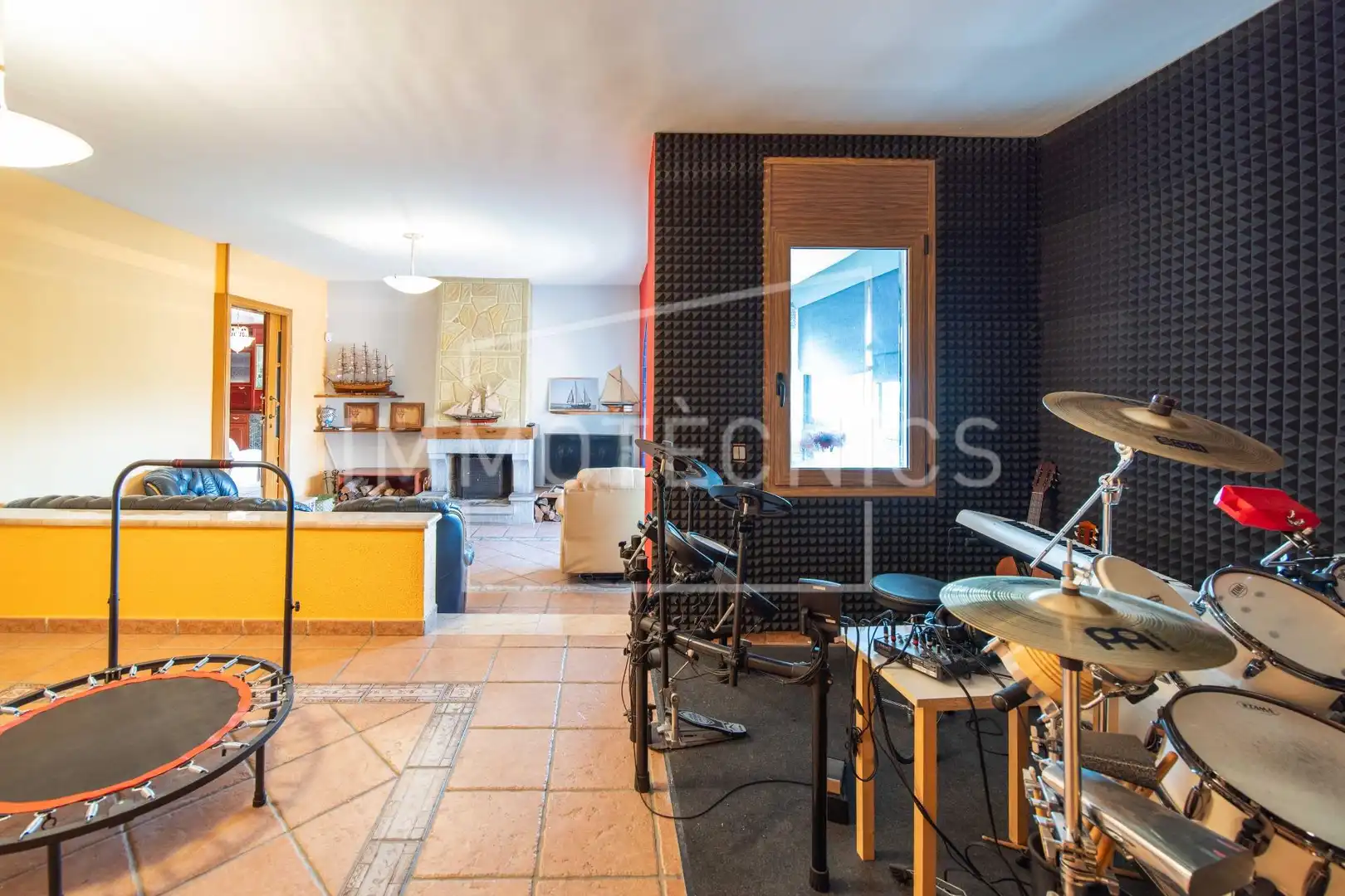 Sala de estar de Casa o chalet en venta en Lliçà de Vall con Aire acondicionado, Jardín privado y Terraza