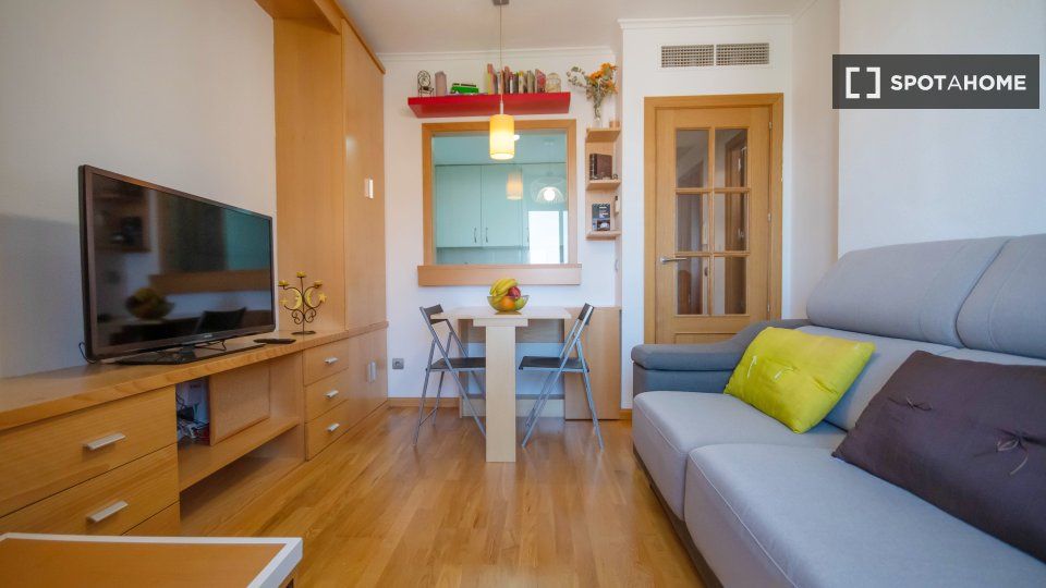 Living room of Flat to rent in  Madrid Capital  with Air Conditioner, Heating and Furnished