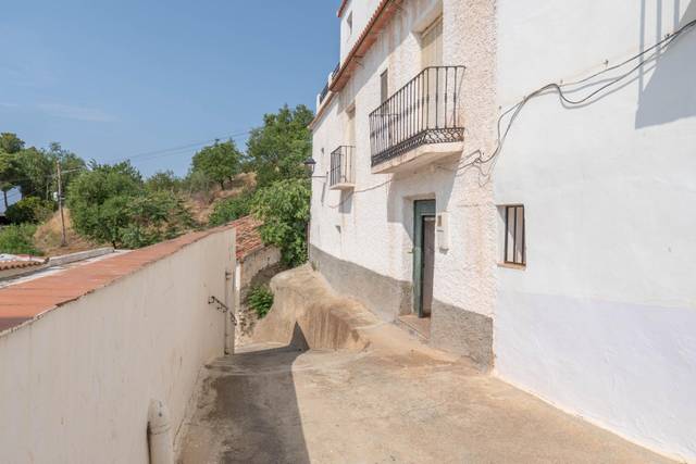 Casa adosada en Venta en Polopos pueblo