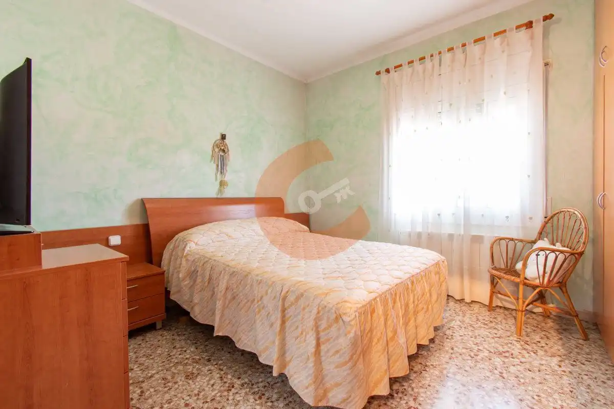 Dormitori de Casa o xalet en venda en Santa Oliva amb Jardí privat, Terrassa i Traster