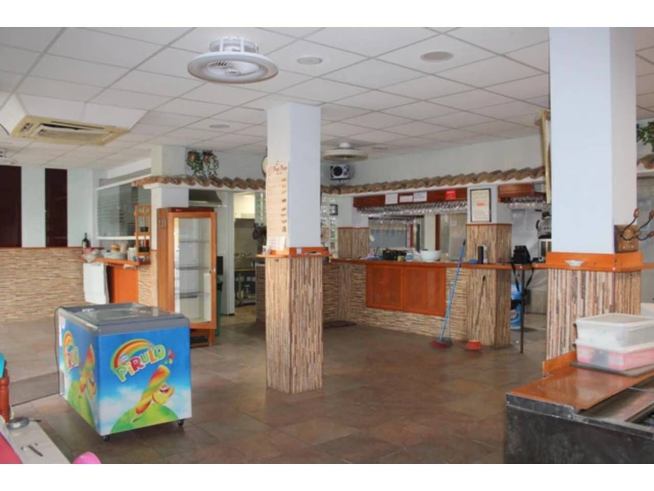 Local en venda en Oliva amb Aire condicionat i Alarma