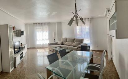 Sala d'estar de Pis en venda en  Almería Capital amb Aire condicionat i Terrassa