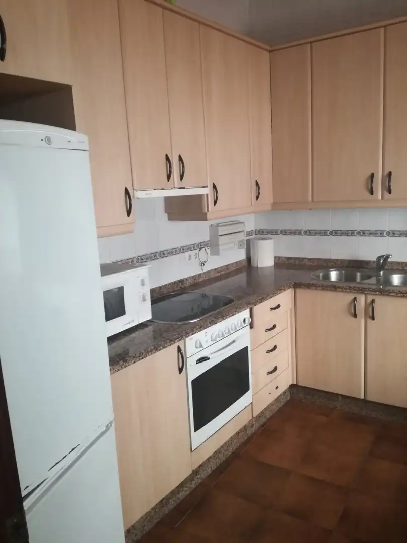Cuina de Casa o xalet en venda en Arcos de la Frontera amb Aire condicionat, Terrassa i Traster