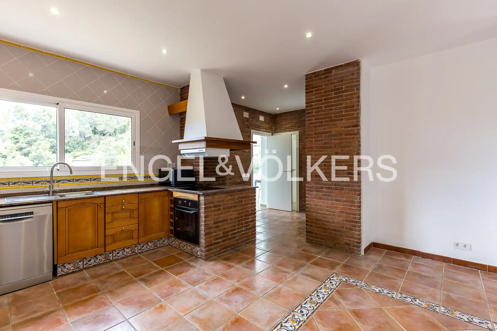 Cocina de Casa o chalet de alquiler en Corbera de Llobregat con Aire acondicionado, Calefacción y Jardín privado