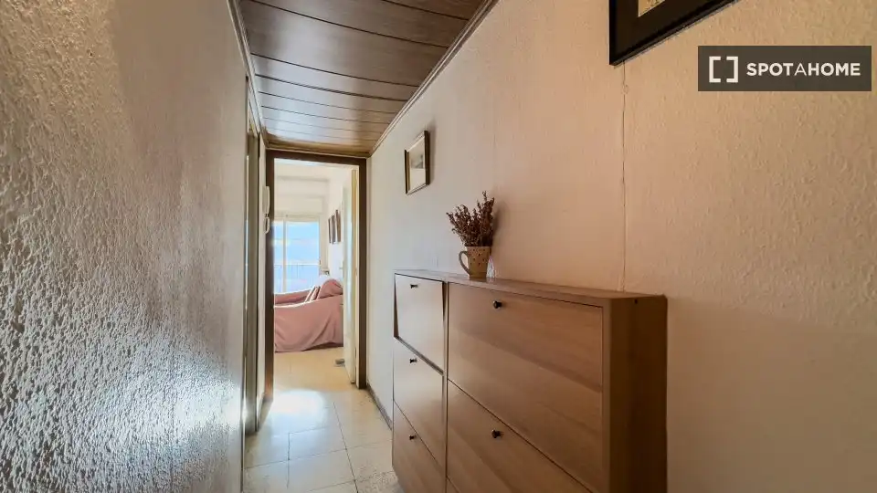 Flat with terrace to rent in Sant Martí, imagen 4