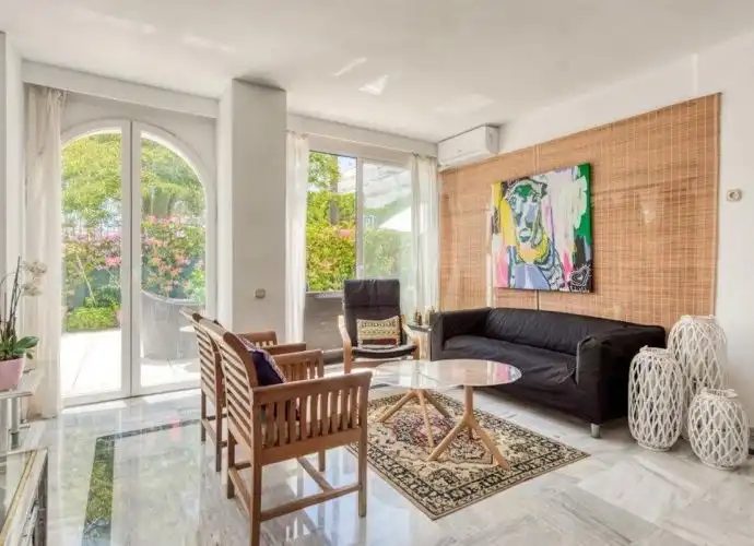 Wohnzimmer von Maisonette zum Verkauf in Marbella mit Klimaanlage, Terrasse und Abstellraum