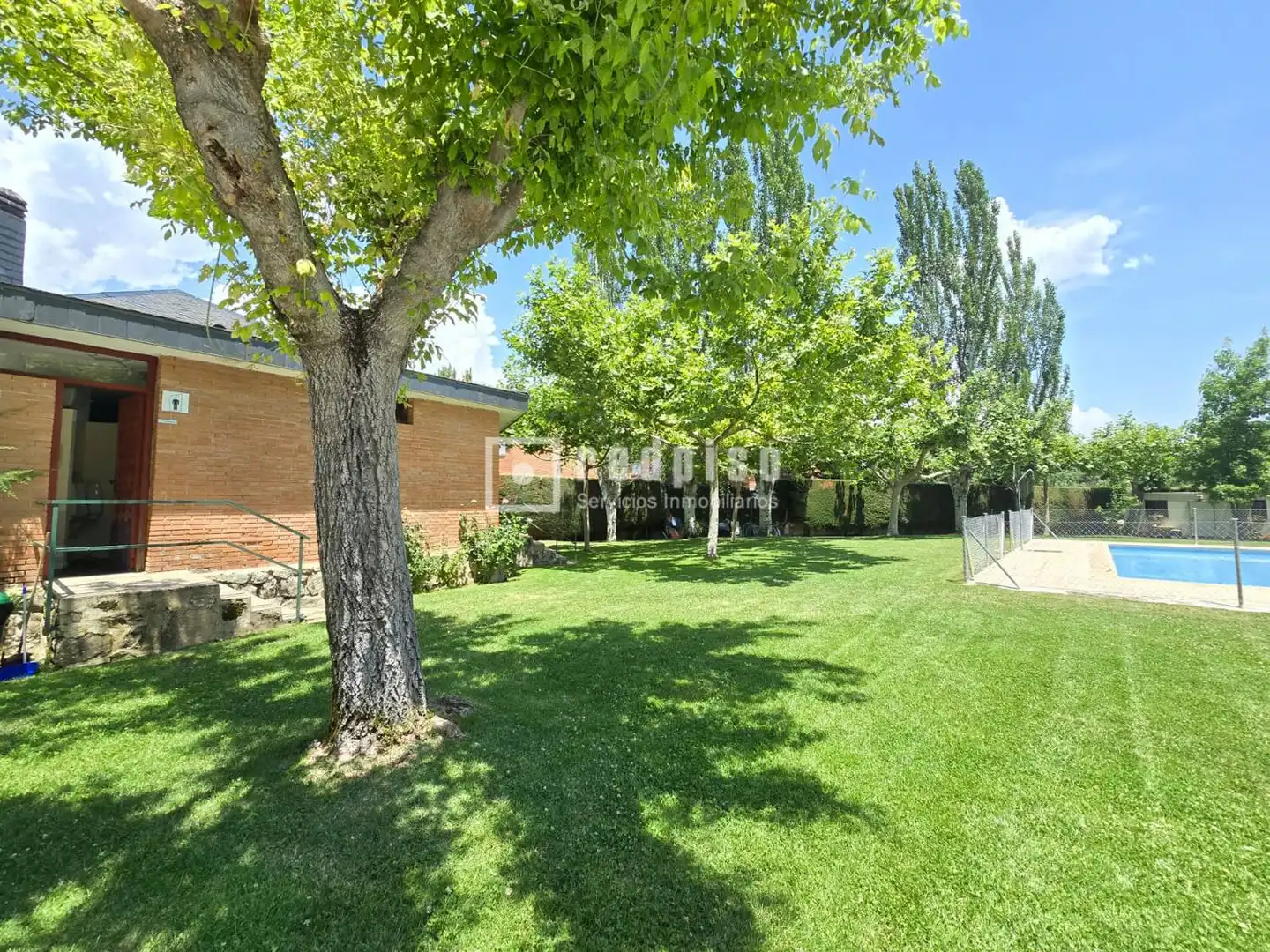 Jardín de Ático en venta en Guadarrama con Calefacción, Jardín privado y Parquet