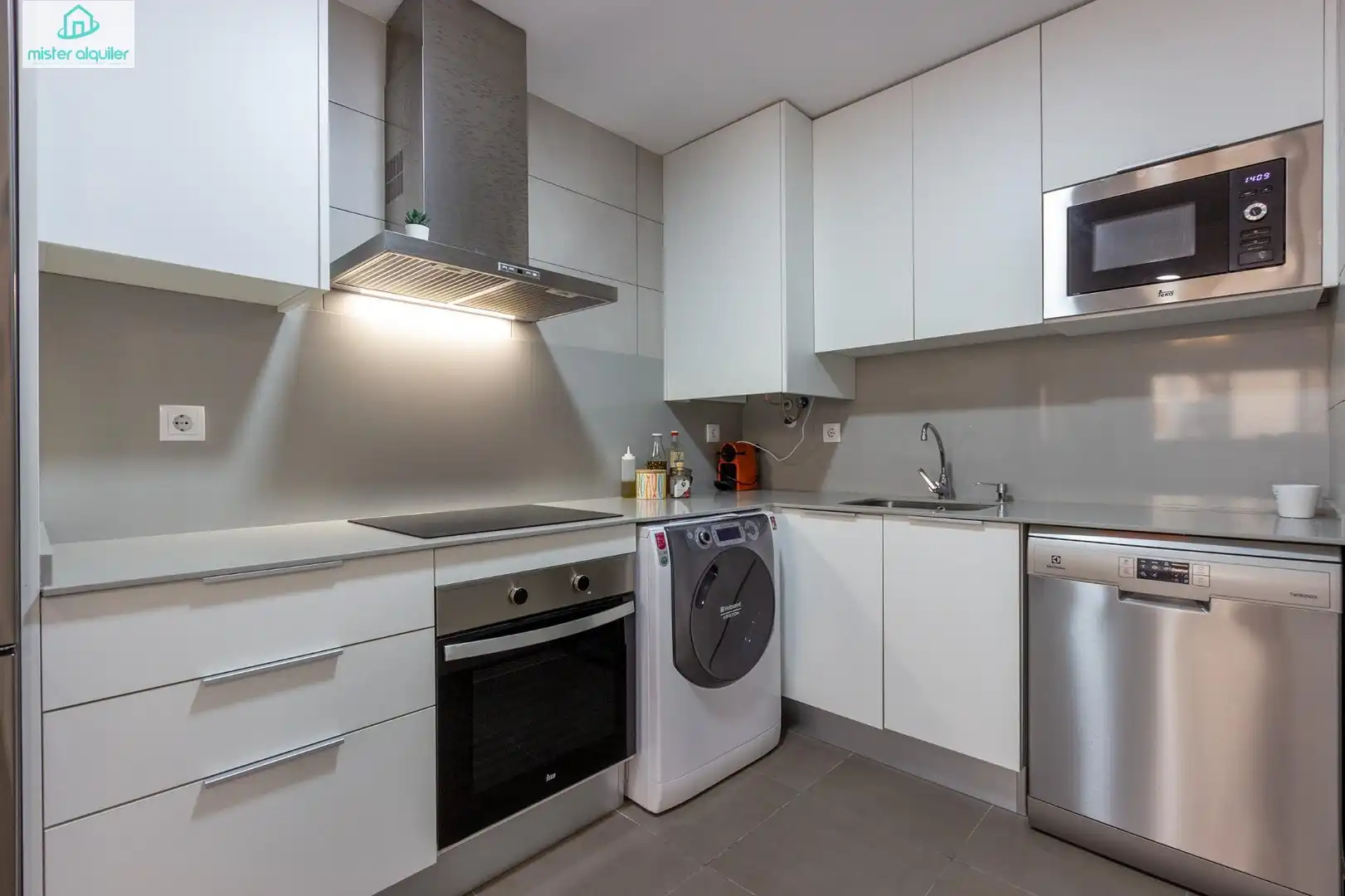 Kitchen of Apartments for rent in El Campello  with Air Conditioner, Private garden and Furnished