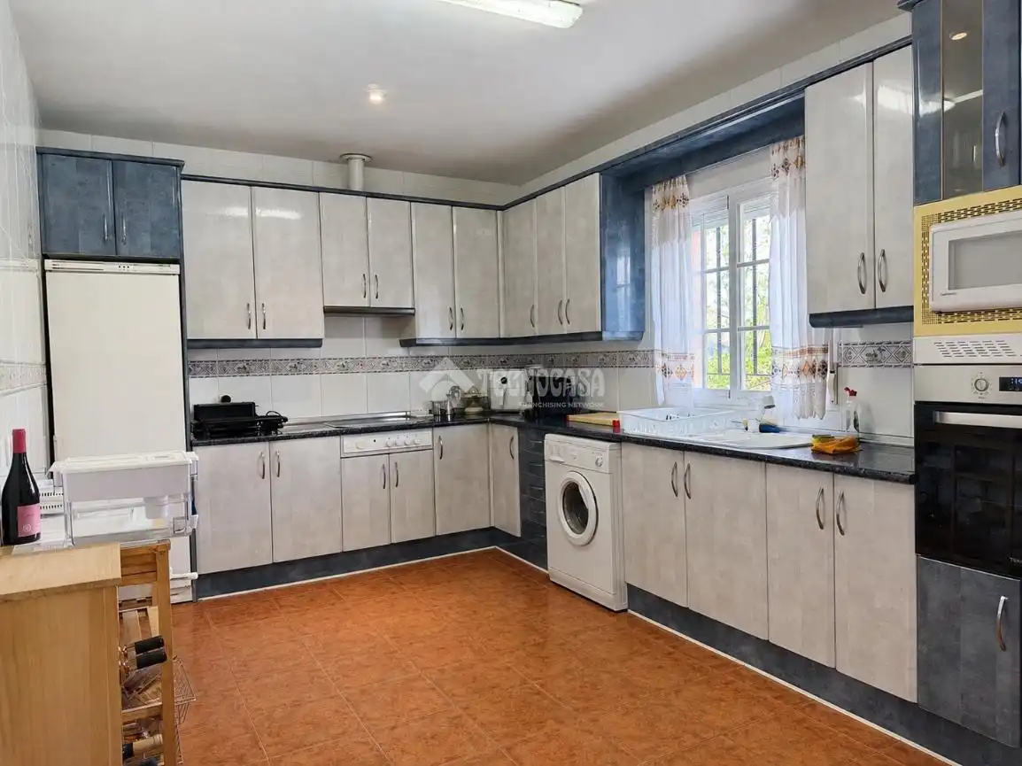 Cocina de Casa o chalet en venta en Ciruelos con Calefacción, Piscina y Balcón
