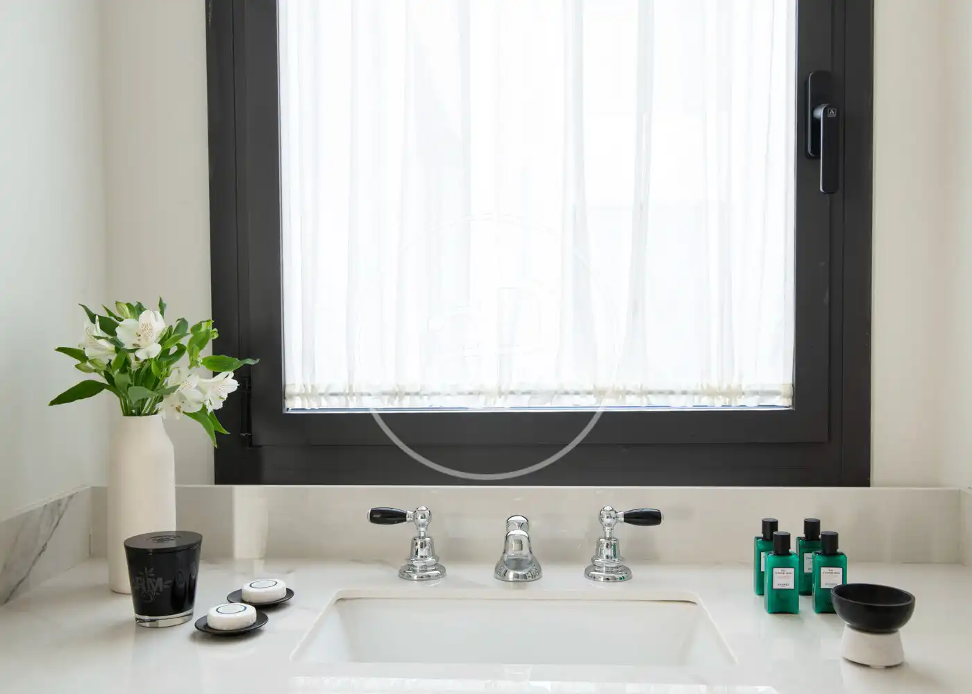 Bathroom of Houses for rent in Barcelona  with Air Conditioner, Heating and Terrace