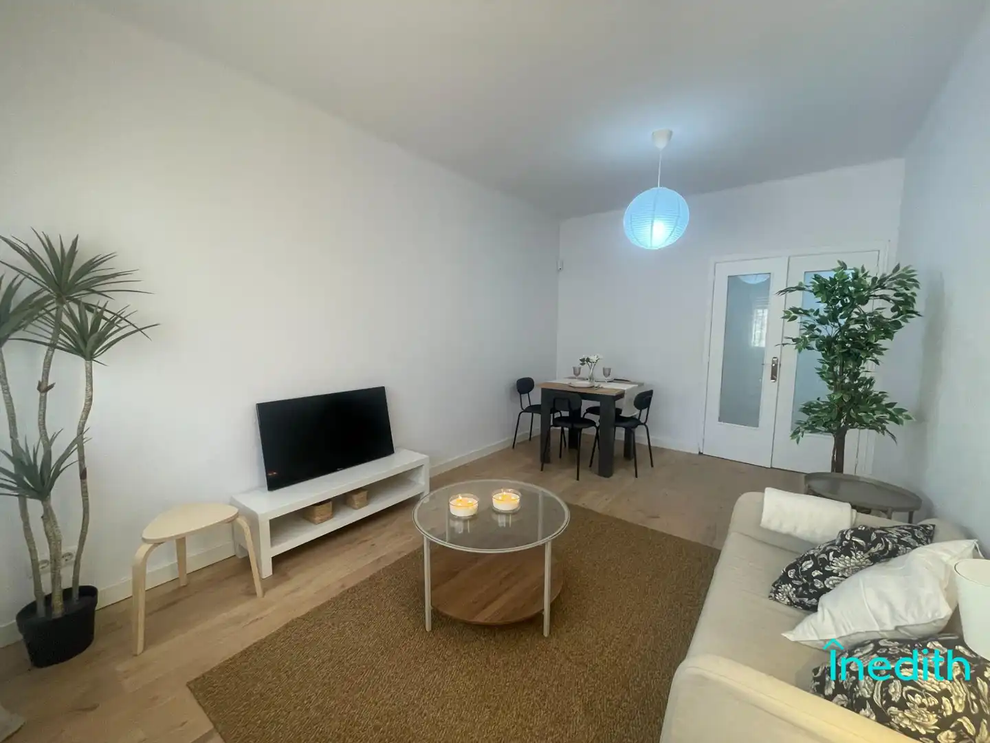 Sala de estar de Piso en venta en El Prat de Llobregat con Calefacción, Parquet y Terraza