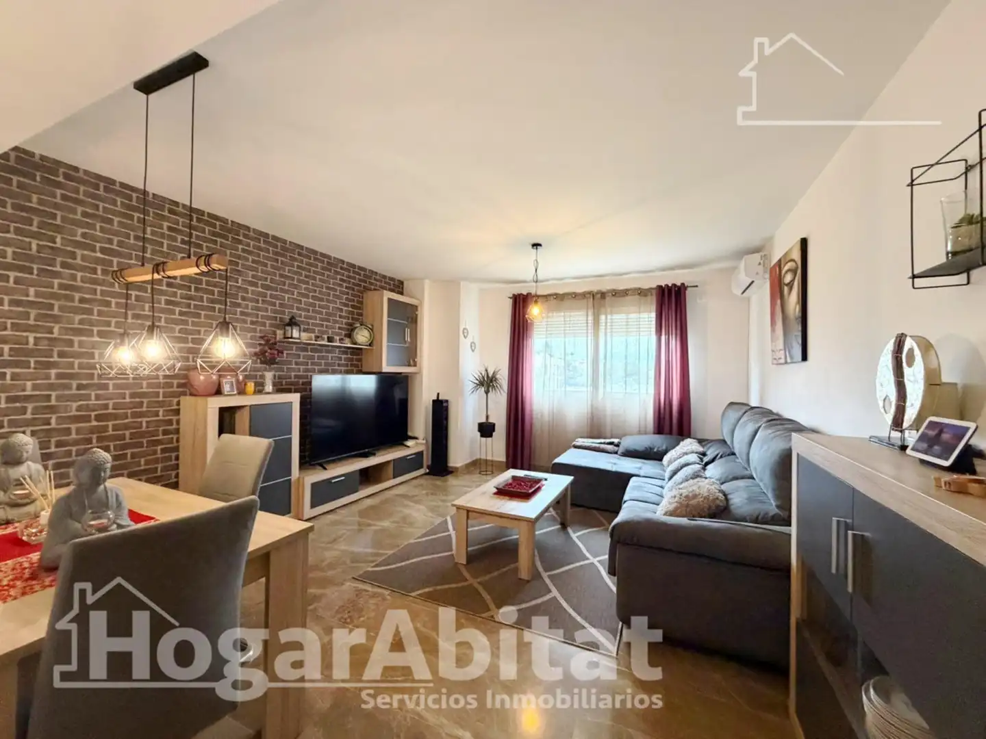 Wohnzimmer von Dachboden zum Verkauf in Vilamarxant mit Klimaanlage und Terrasse