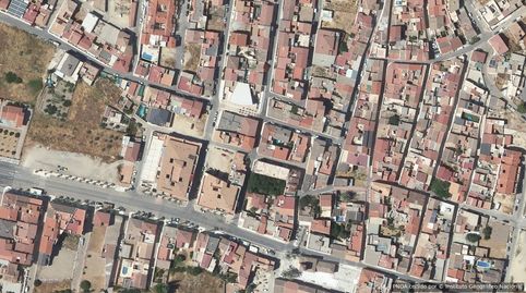 Vivienda  241 m  5 hab. en Fines  Ocupado