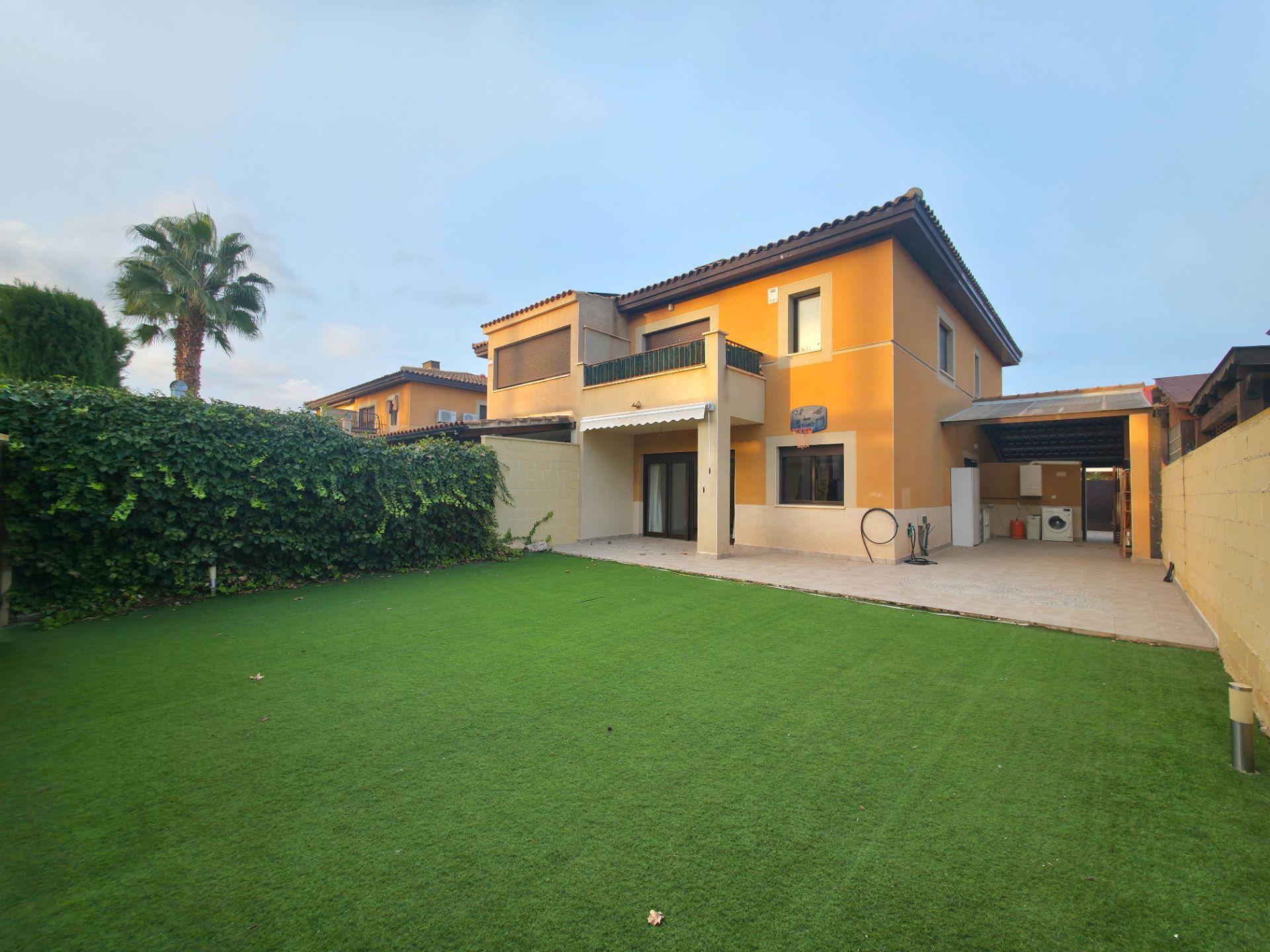 Casa adosada en venda a Carrer de l'Ossa Menor, 6, Almajada - Ravel