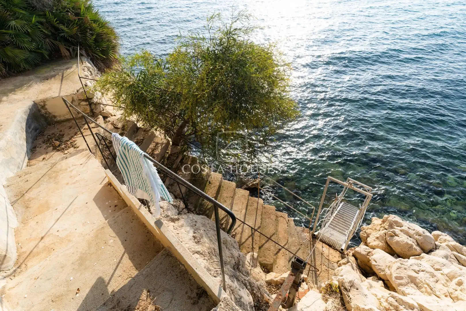 Houses for sale in Moraira  with Air Conditioner, Private garden and Terrace