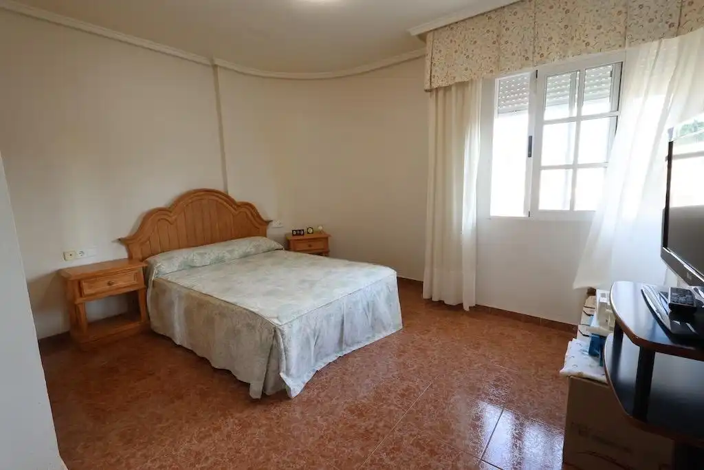 Bedroom of Houses for sale in Torrevieja  with Terrace, Swimming Pool and Furnished