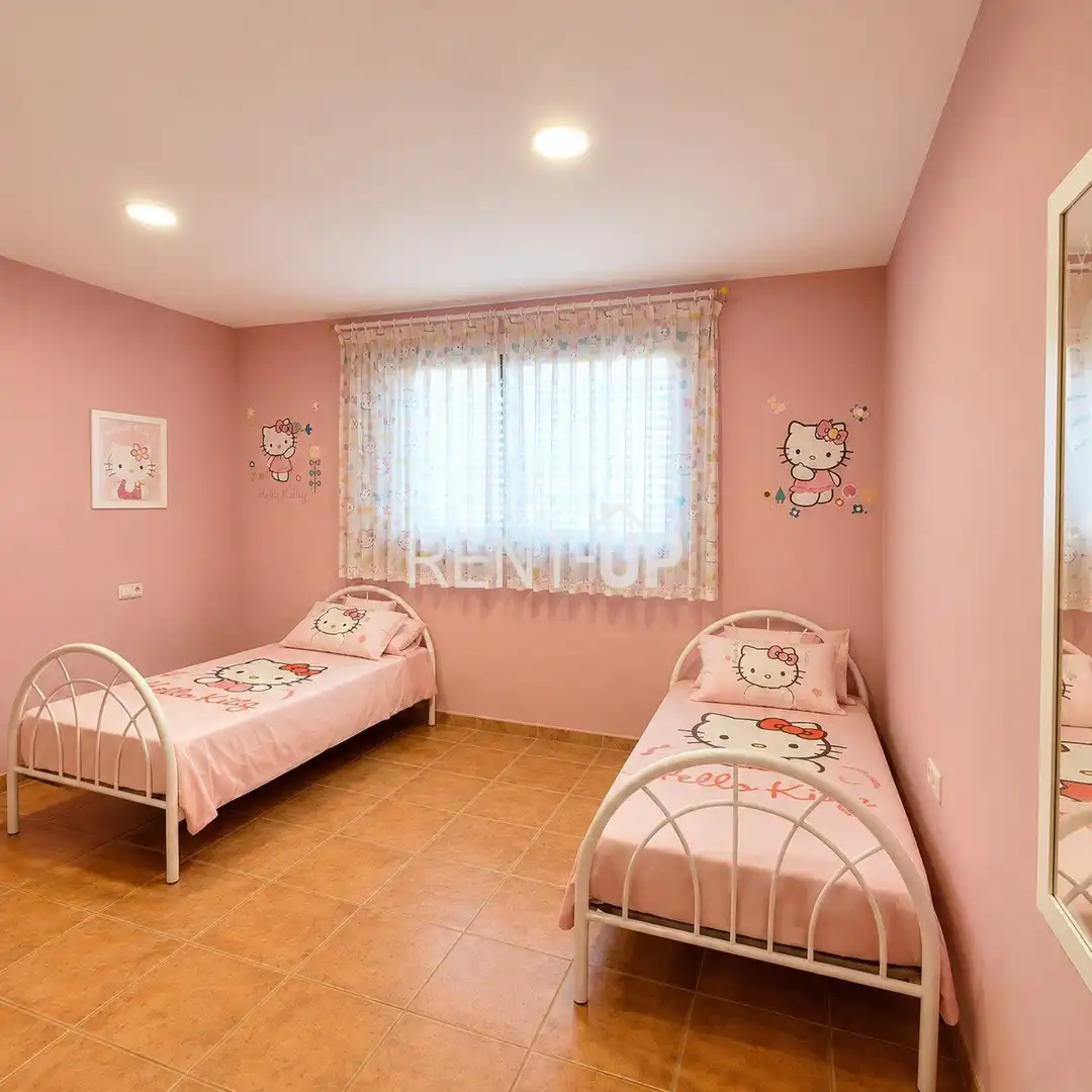 Habitación de Casa adosada en venta en Novelé  / Novetlè con Aire acondicionado, Terraza y Trastero