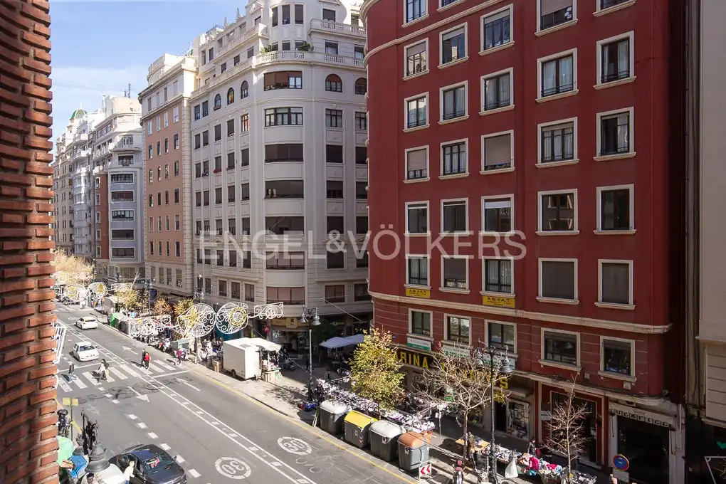 Vista exterior de Piso de alquiler en Valencia con Aire acondicionado, Calefacción y Parquet