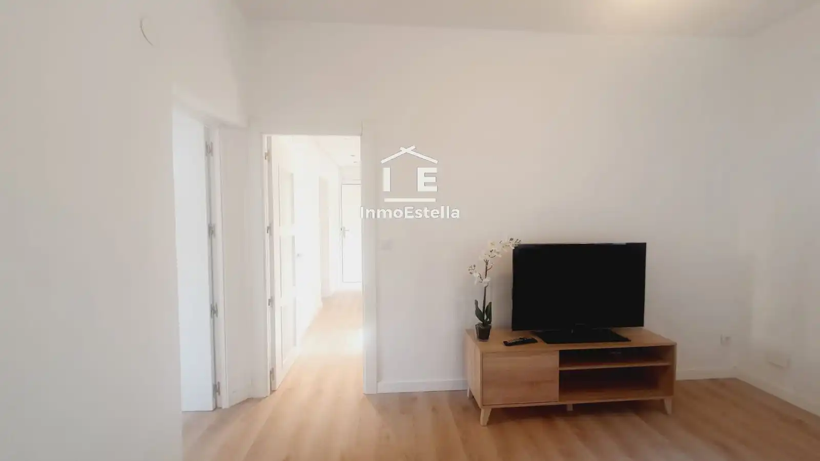 Sala d'estar de Pis en venda en Estella / Lizarra amb Calefacció i Terrassa