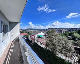 Vista exterior de Pis en venda en Ourense Capital  amb Terrassa