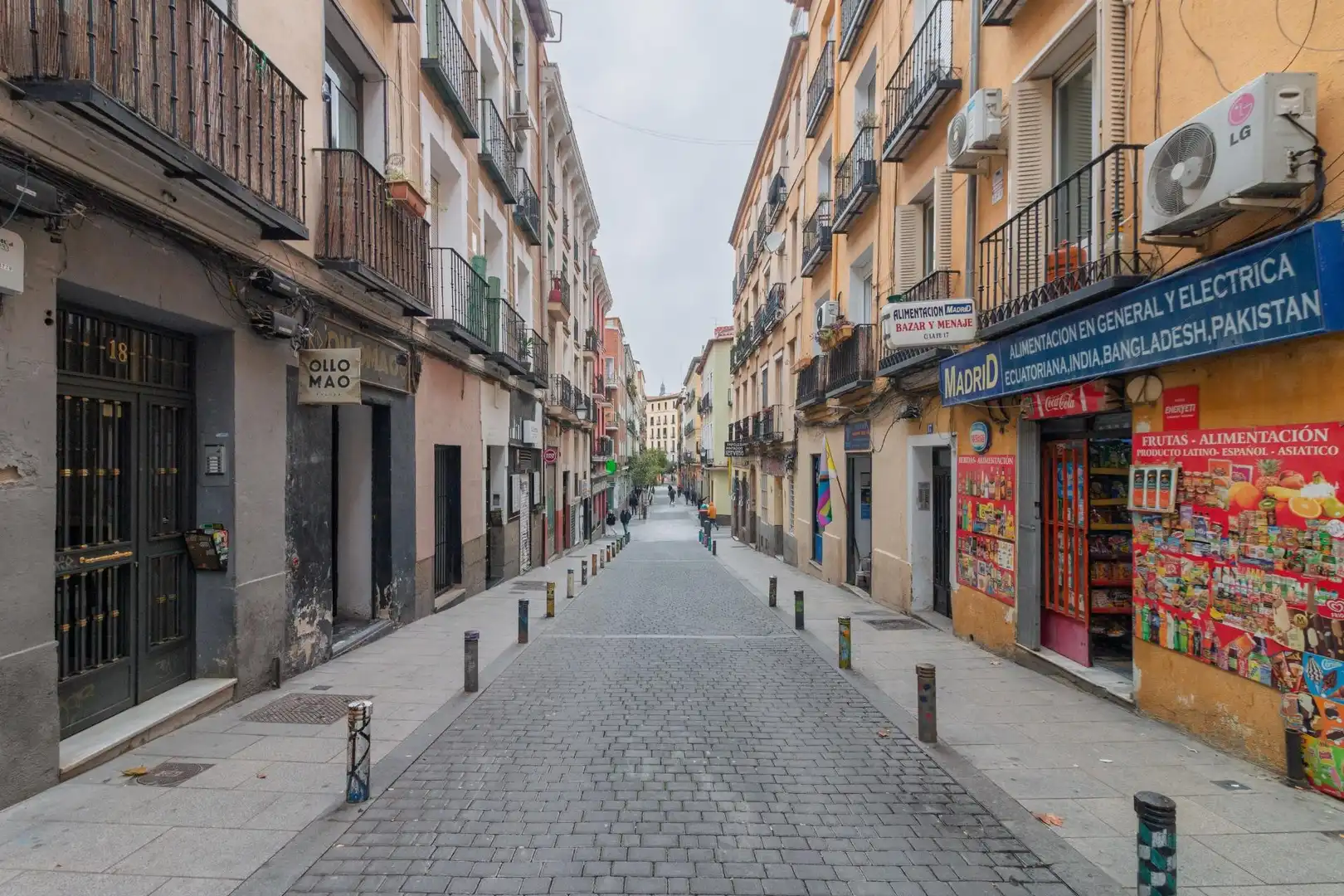 Vista exterior de Piso en venta en Madrid