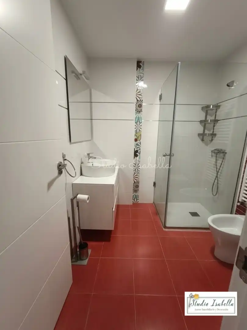 Flat with balcony to rent in Calle Río Arlés, imagen 24