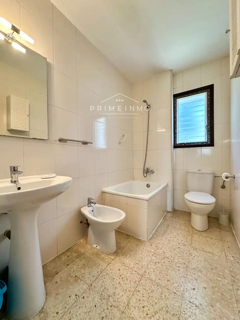 Baño de Casa o chalet en venta en Vandellòs i l'Hospitalet de l'Infant con Terraza, Amueblado y Alarma