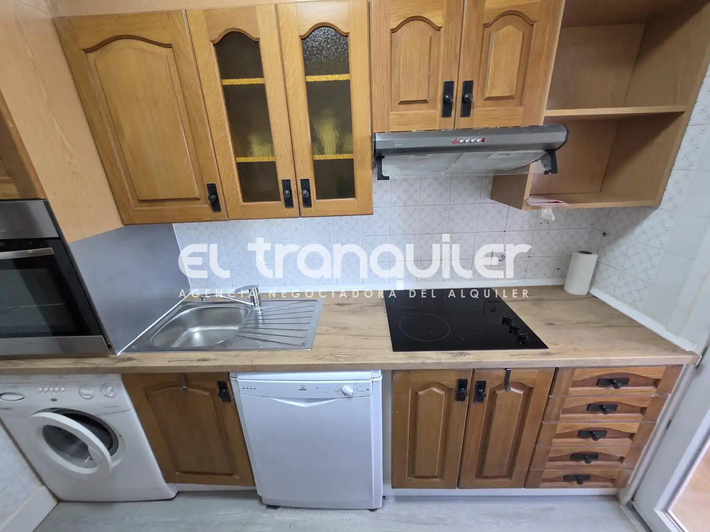 Kitchen of Flat for rent in Madrid  with Air Conditioner, Terrace and Furnished