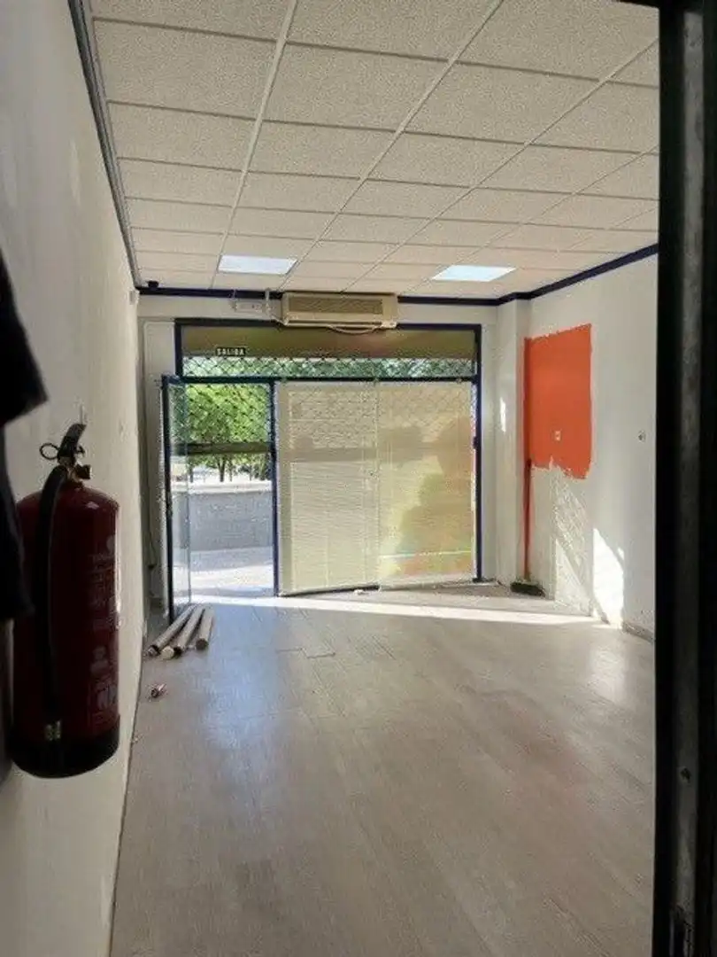 Local de alquiler en Móstoles con Aire acondicionado