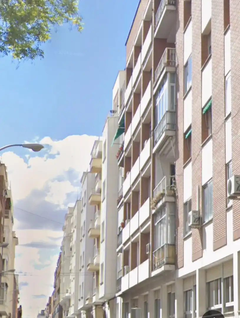 Wohnung zur Miete in Calle de Martín de los Heros, Argüelles