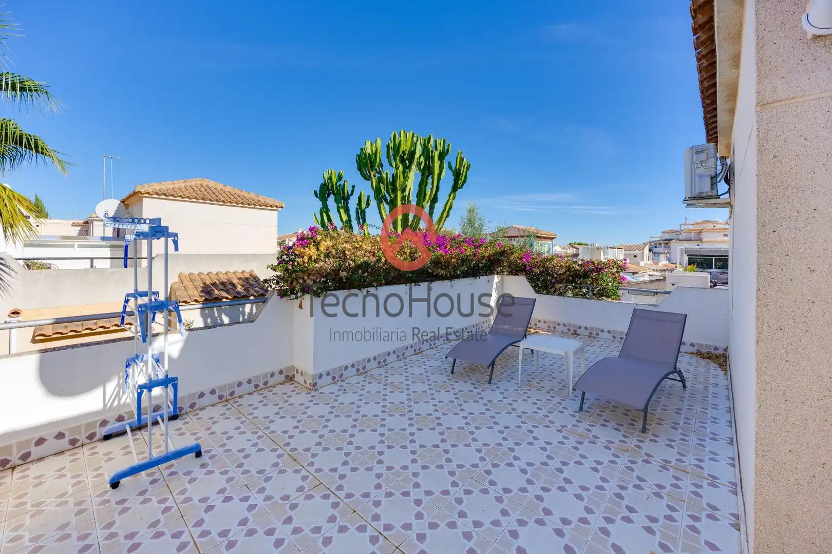 Terraza de Casa adosada en venta en Orihuela con Aire acondicionado, Jardín privado y Amueblado