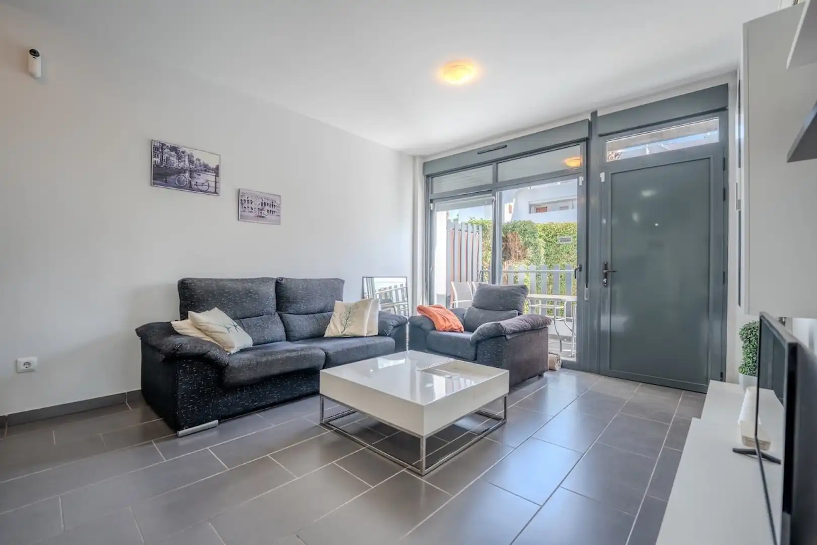 Sala d'estar de Casa o xalet en venda en Orihuela amb Aire condicionat, Calefacció i Jardí privat