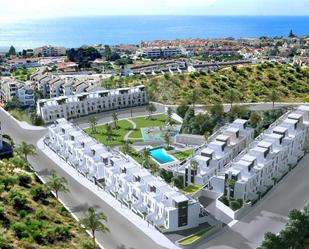 Außenansicht von Einfamilien-Reihenhaus miete in Rincón de la Victoria mit Klimaanlage, Terrasse und Balkon