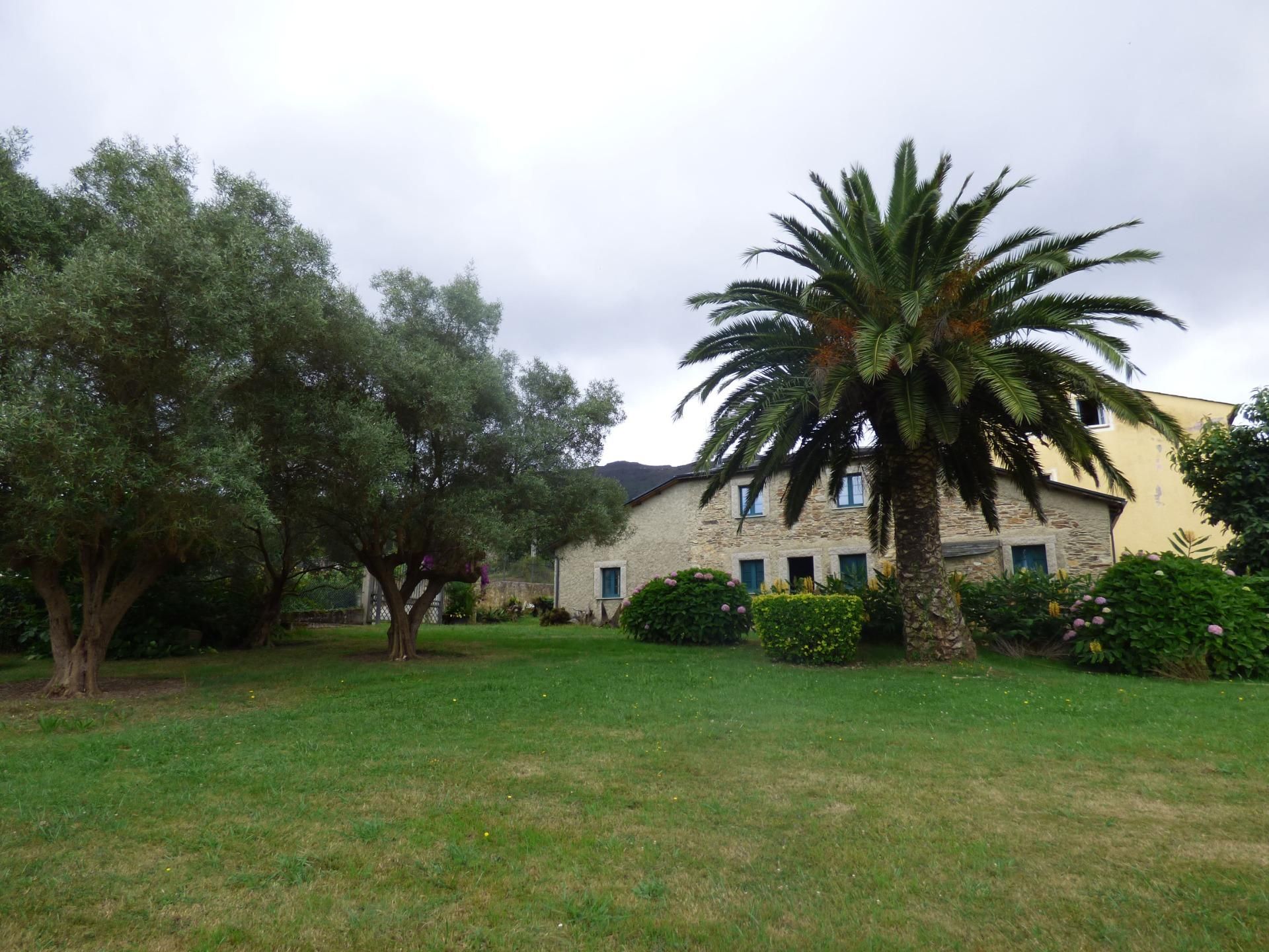 Vista exterior de Finca rústica en venda en Barreiros amb Calefacció, Jardí privat i Alarma