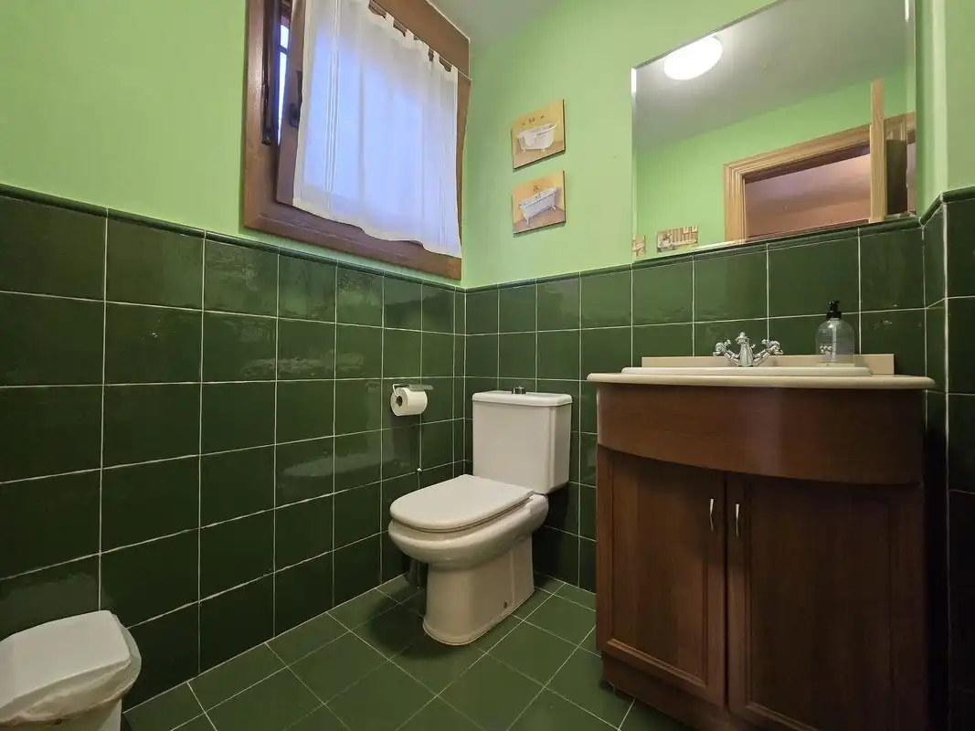 Baño de Casa o chalet en venta en Llanes con Calefacción y Terraza