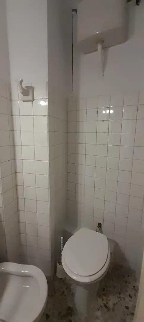 Baño de Piso en venta en Córdoba con Alarma