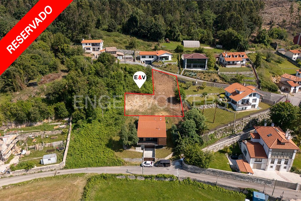 Residencial en venda en Llanes