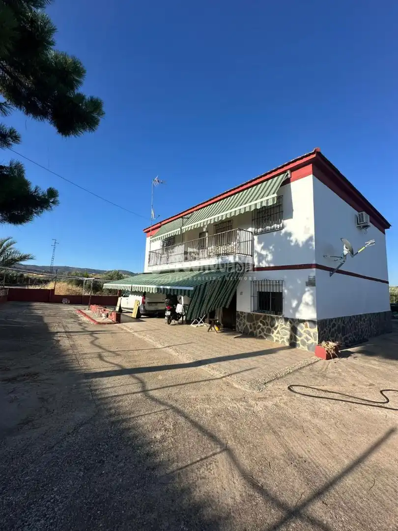 Casa rústica amb jardí en venda a Andújar, imagen 28