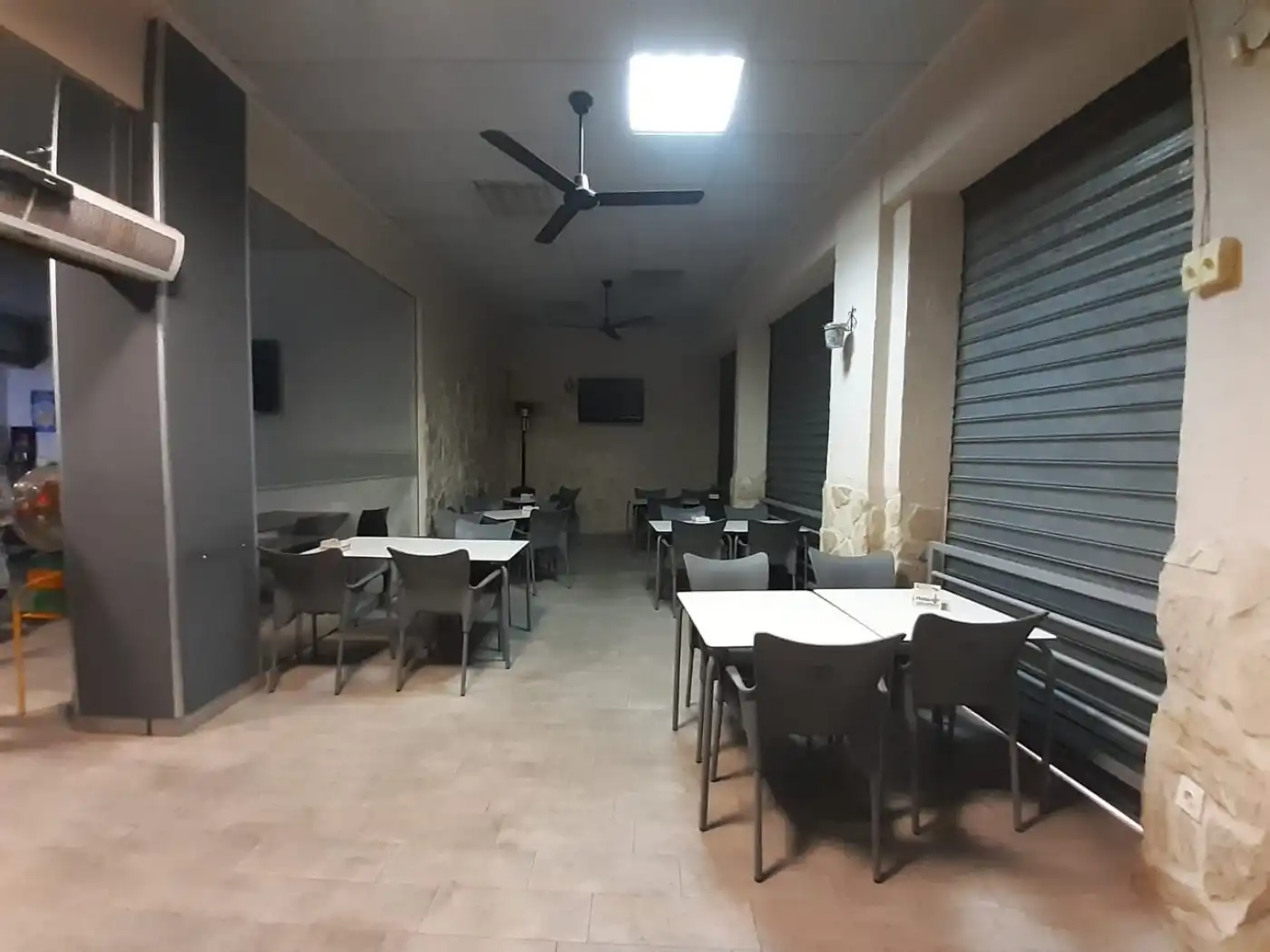 Local en traspaso en Novelda con Amueblado