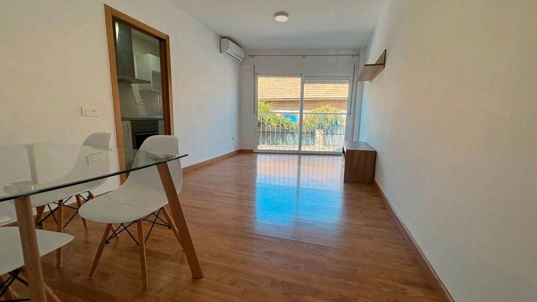 Sala d'estar de Pis en venda en San Pedro del Pinatar amb Aire condicionat