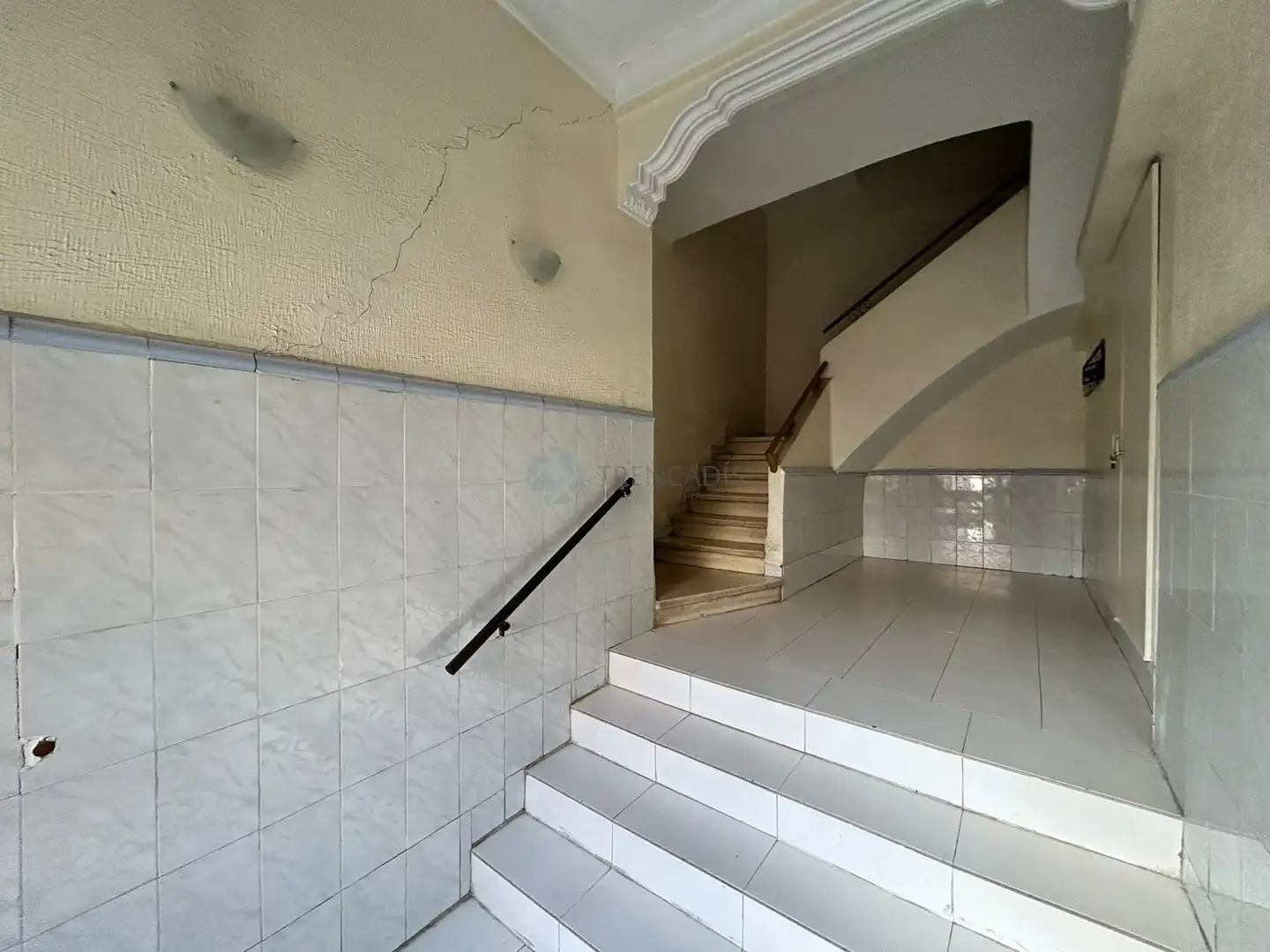 Piso en venta en Benetússer con Balcón